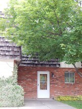 905 E Swallow Rd, Unit 8 in Fort Collins, CO - Building Photo - Building Photo