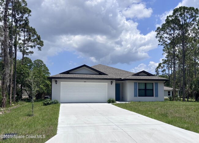 3243 Hainsworth Ave SE in Palm Bay, FL - Building Photo - Building Photo