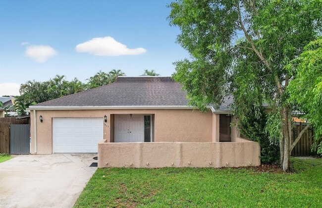 9430 SW 49th St in Cooper City, FL - Building Photo - Building Photo