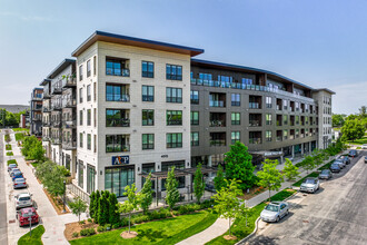 Parkway 25 in St. Louis Park, MN - Building Photo - Building Photo