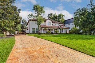 5410 Valerie St in Bellaire, TX - Building Photo