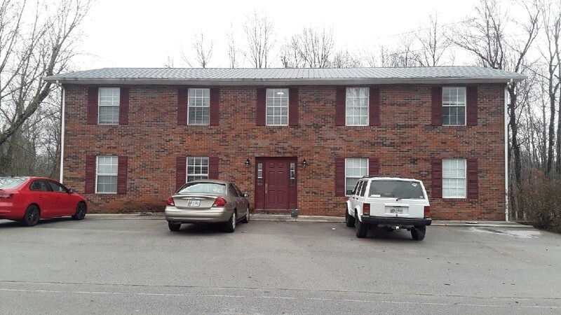 978 N Franklin Ave in Cookeville, TN - Building Photo