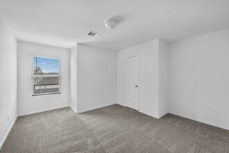 12998 Sorrento Bay Dr in Willis, TX - Building Photo - Building Photo