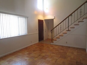 1001 Mockingbird Ln in Fairfield, CA - Building Photo - Building Photo