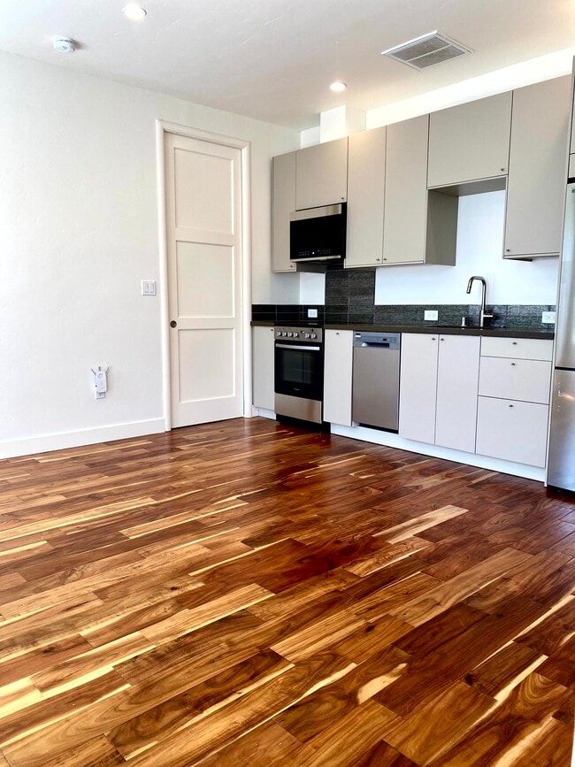 property at 4634 Alma Ave