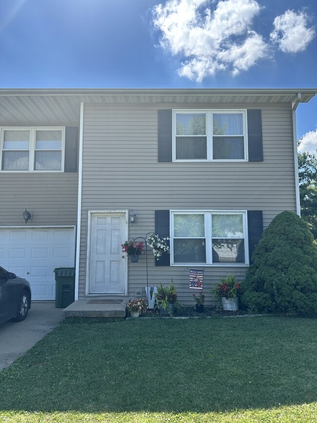 property at 603 Dianne Ct