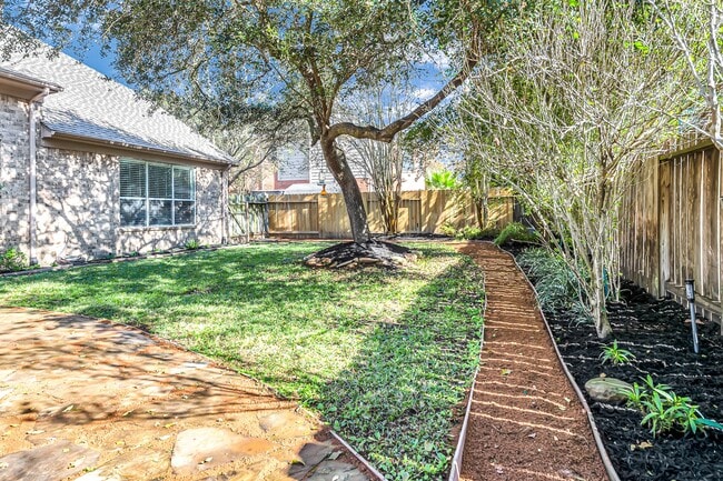 23207 Willow Pond Pl