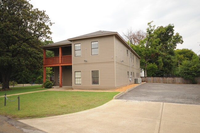 497 Wesley Pl in Tuscaloosa, AL - Building Photo - Building Photo