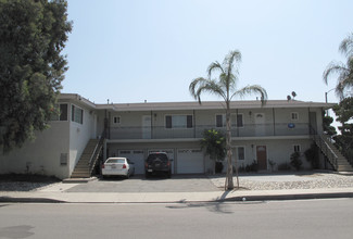 2419 E Garvey Ave N in West Covina, CA - Foto de edificio - Building Photo