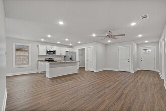 5704 Morgan Dr in Jonesboro, AR - Foto de edificio - Building Photo