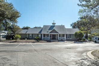 Timberwood Trace in Jacksonville, FL - Foto de edificio - Building Photo