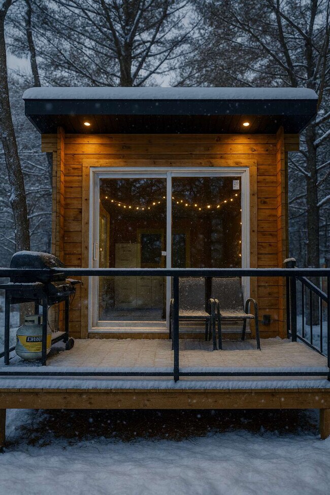 28 Hall's Quarry Rd, Unit SI ID1314867P in Parry Sound, ON - Building Photo - Building Photo
