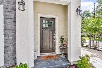 812 Fisher St in Houston, TX - Building Photo - Building Photo