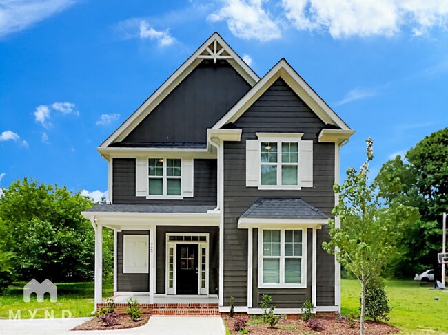 property at 729 N Taylor St