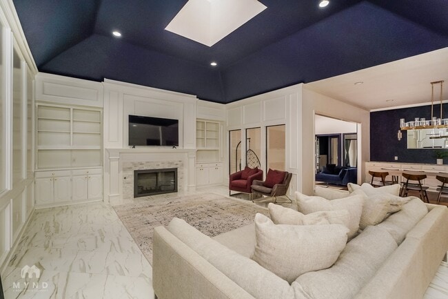 2005 Crockett Ct in Irving, TX - Building Photo - Building Photo