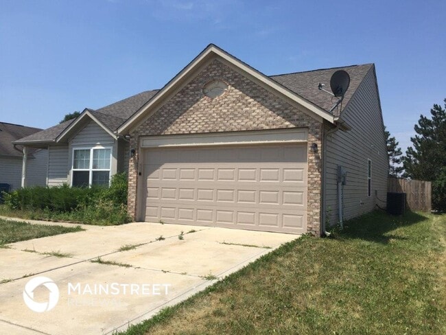 2226 Leaf Dr in Indianapolis, IN - Building Photo - Building Photo
