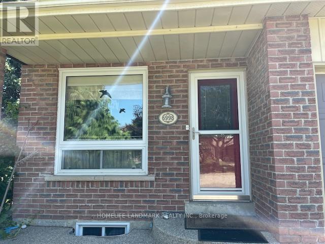 6998 Hickling Crescent in Mississauga, ON - Building Photo - Building Photo