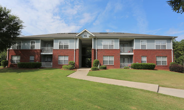 Magnolia Court in Birmingham, AL - Building Photo - Building Photo