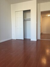 2548 14th Pl, Unit 2 in Astoria, NY - Building Photo - Building Photo