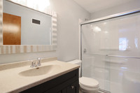 Pasfield Park Apartments in Springfield, IL - Building Photo - Interior Photo