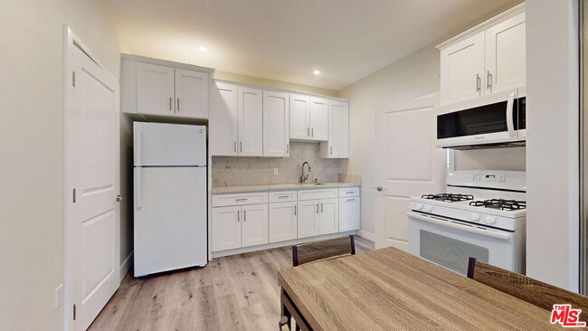 property at 7051 White Oak Ave