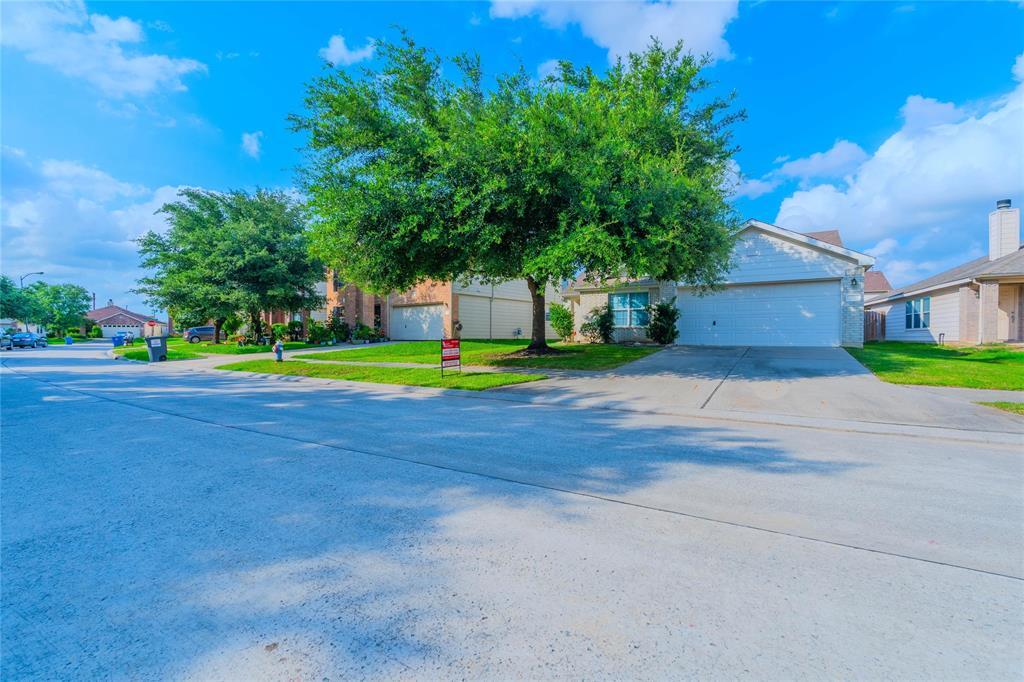21210 Pinewalk Brook Ln in Spring, TX - Building Photo