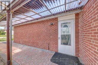 18 De Marco Blvd in Toronto, ON - Building Photo - Building Photo