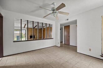 15619 Fall Briar Dr in Missouri City, TX - Building Photo - Building Photo