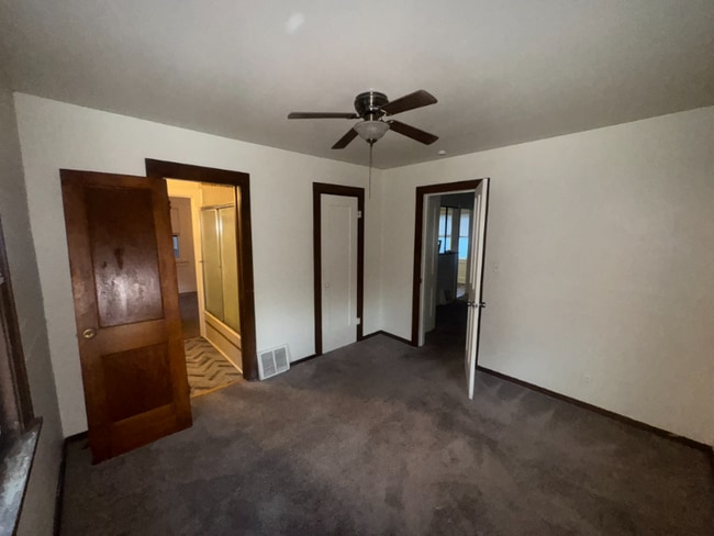 1830 S St Francis Ave in Wichita, KS - Building Photo - Building Photo