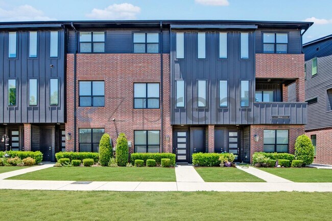 property at 2818 Addison Park Ln