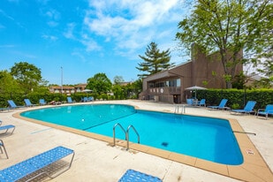 Edenbridge Apartments in Tinley Park, IL - Building Photo