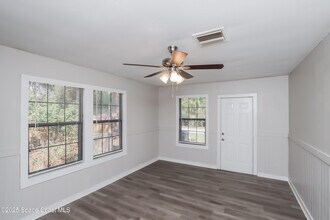 270 San Marino Rd SW in Palm Bay, FL - Building Photo - Building Photo