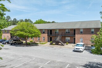 Wellingham in Greenville, NC - Foto de edificio - Building Photo