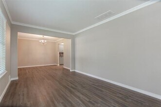 9922 Fieldcrest Dr in Dallas, TX - Building Photo - Building Photo