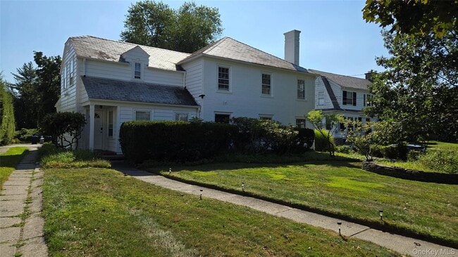 property at 98 S Hamilton St