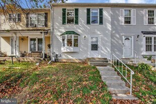 22 Craftsman Ct in Reisterstown, MD - Building Photo