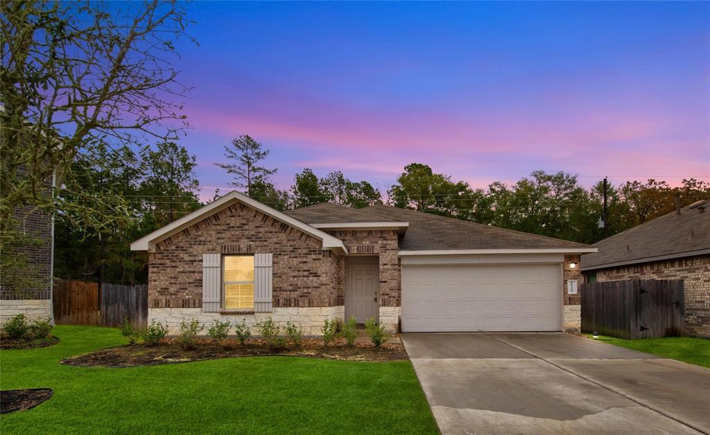 40394 Blossom Vly Ln in Magnolia, TX - Building Photo