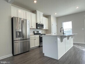 110 Lookout Way in Fredericksburg, VA - Building Photo - Building Photo