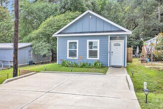 286 Westchase St in Montgomery, TX - Building Photo - Building Photo