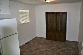 413 W Miriam Ave in Columbia, SC - Foto de edificio - Building Photo