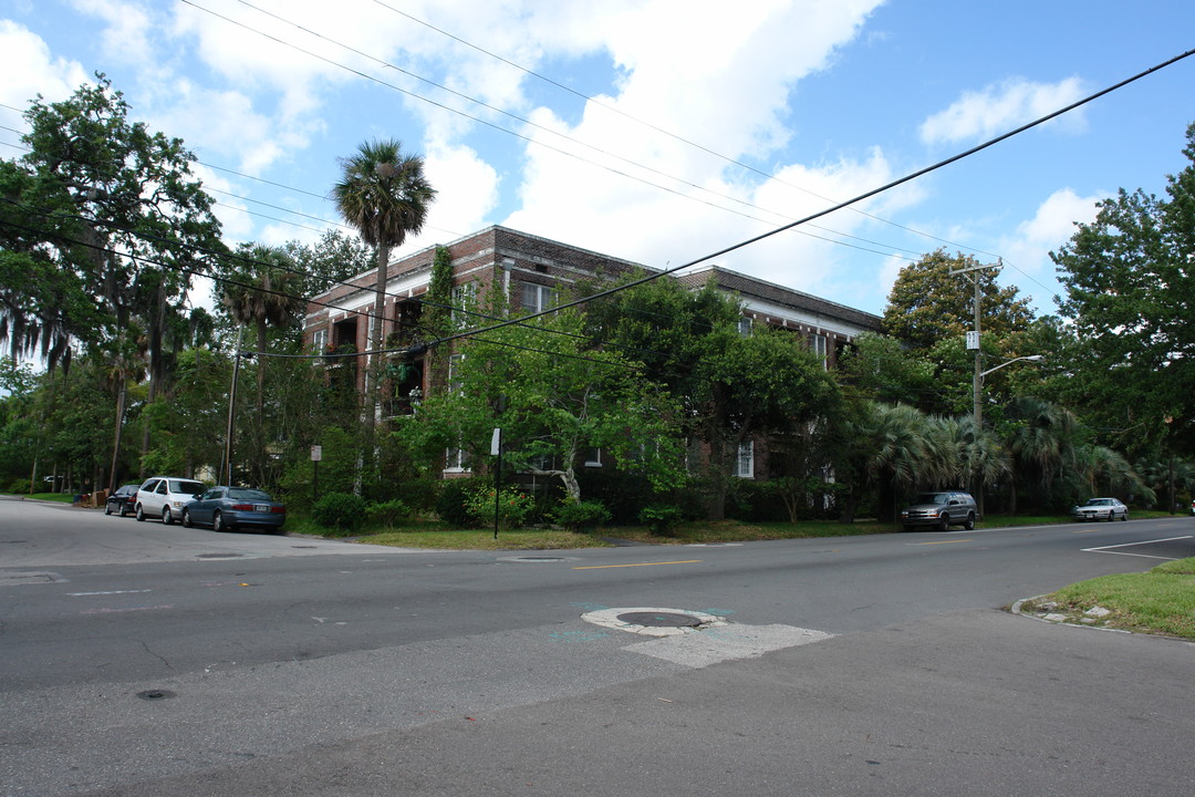 2220 Riverside Ave in Jacksonville, FL - Foto de edificio