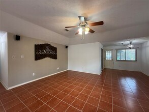 4722 Enchanted Rock Ln in Spring, TX - Building Photo - Building Photo