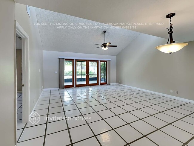 1857 Wildwood Trail in Deerfield Beach, FL - Foto de edificio - Building Photo