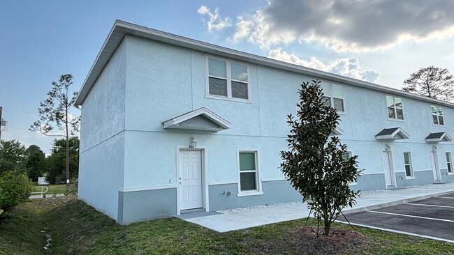 property at 280 Gardner Ln