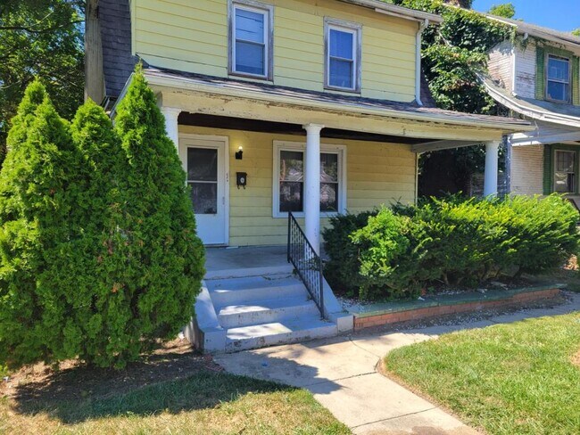 1249 Wilson Ave in Dayton, OH - Foto de edificio - Building Photo