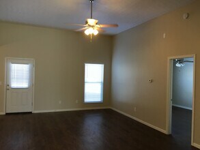 8480 Amarillo Dr in Blacklick, OH - Building Photo - Building Photo