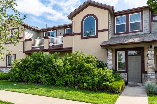 2402 Parkfront Dr