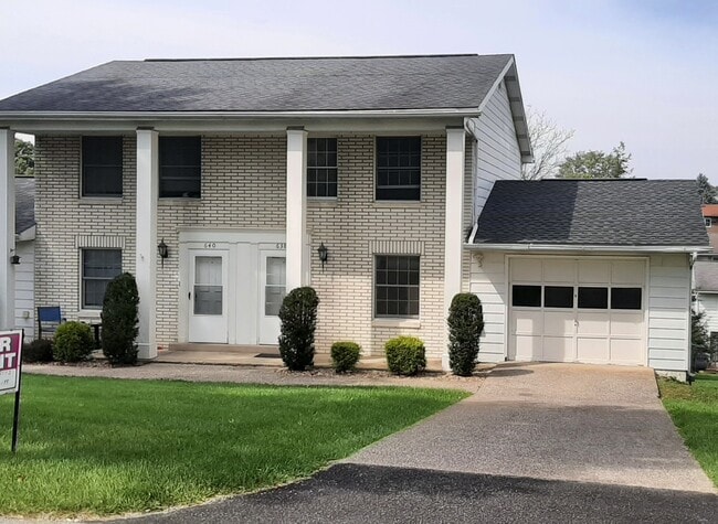 property at 638 Peachview Ln