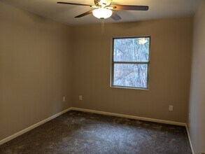 25D Pine Ln, Unit 2 in Albany, NY - Building Photo - Building Photo