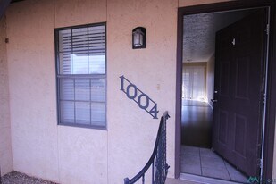 1004 Mockingbird Ln in Clovis, NM - Building Photo